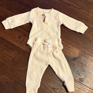 Cream waffle knit set. 6 months